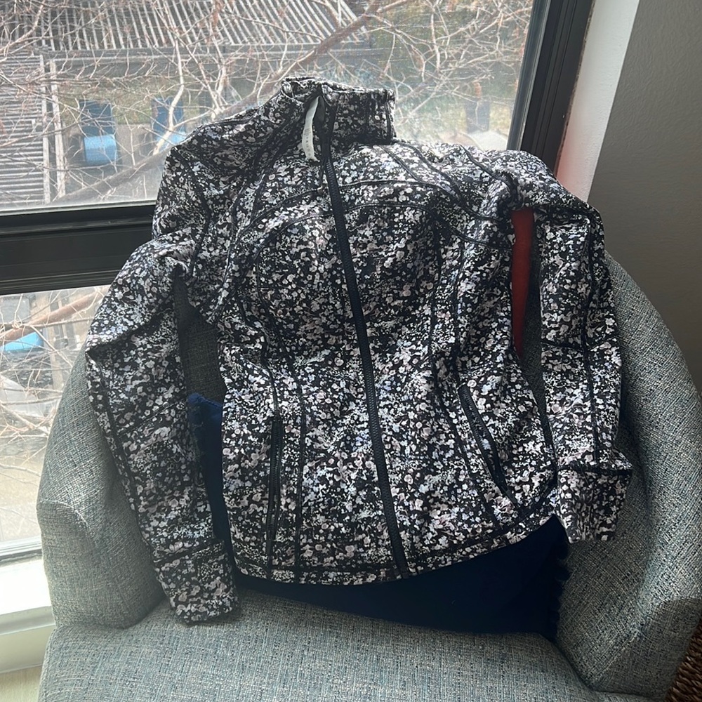 Lululemon jacket